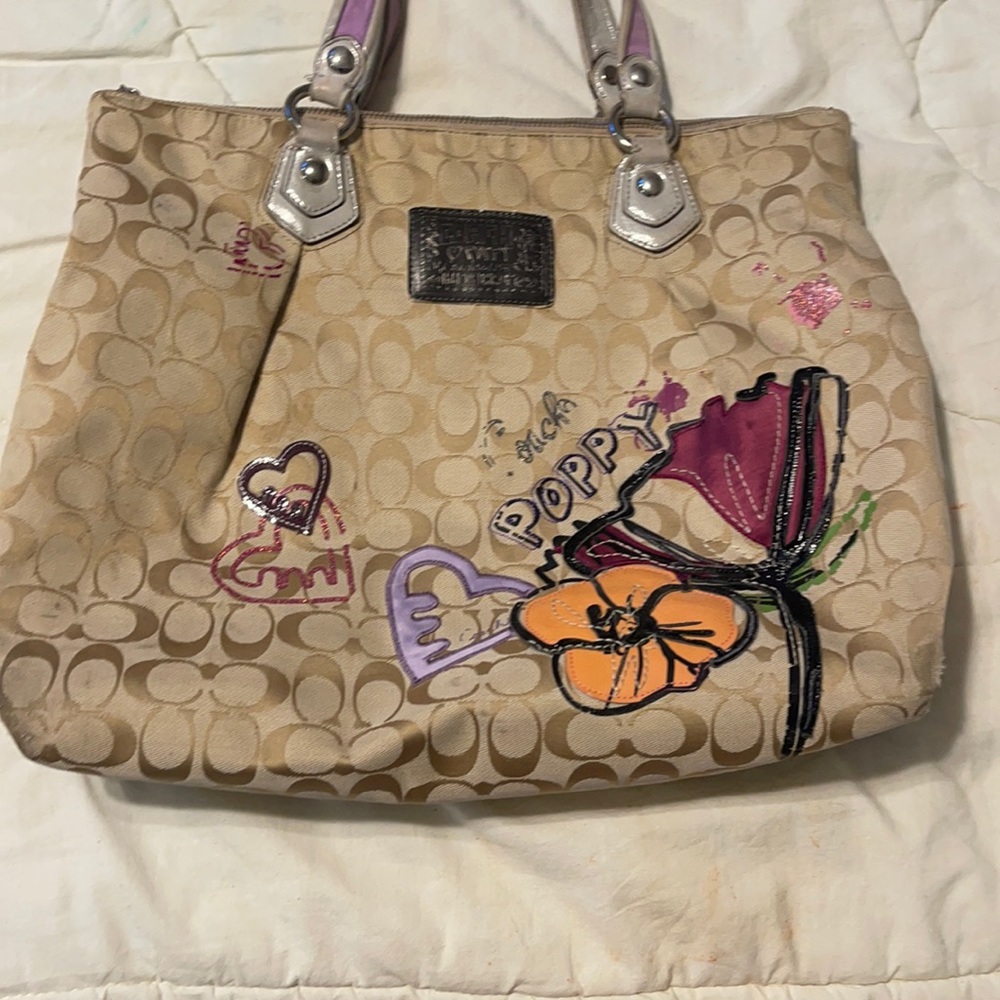 Poppy coach collection